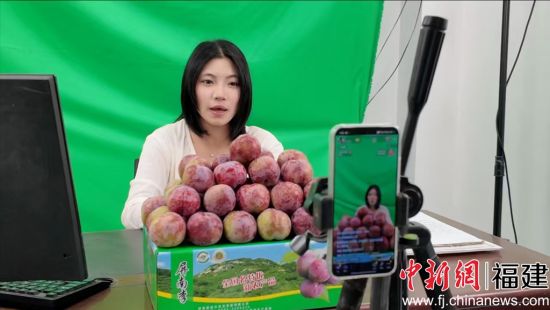 直播现场。甘棠乡 供图 直播现场。甘棠乡 供图