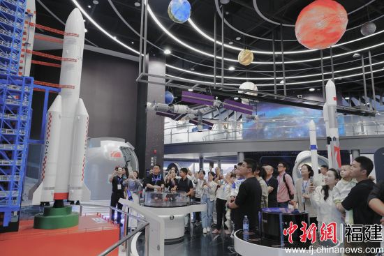 ¡¡¡¡Í¼ÎªÓë»áÈËԱʵµØµ÷ÑС£ ¡¡¡¡Í¼ÎªÓë»áÈËԱʵµØµ÷ÑС£