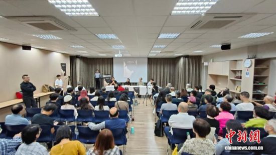 10ÔÂ25ÈÕ£¬¡¶Ñ°ÕÒ׿¹úÈýǧÀï¡·¼Í¼Ƭչӳ»áÔŲ́±±¾ÙÐС£(Ö÷°ì·½¹©Í¼) 10ÔÂ25ÈÕ£¬¡¶Ñ°ÕÒ׿¹úÈýǧÀï¡·¼Í¼Ƭչӳ»áÔŲ́±±¾ÙÐС£(Ö÷°ì·½¹©Í¼)