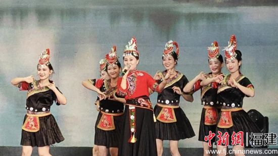 文艺演出现场。宁德市艺术馆 供图 文艺演出现场。宁德市艺术馆 供图
