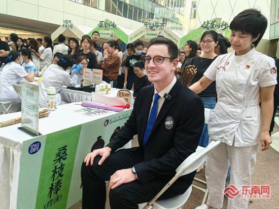 ¼֤ķɣ֦ɫƷ ݼ 㣩