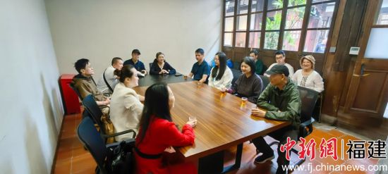 ͼΪ×ù̸»á¡£»ÆÊ¥ Éã ͼΪ×ù̸»á¡£»ÆÊ¥ Éã