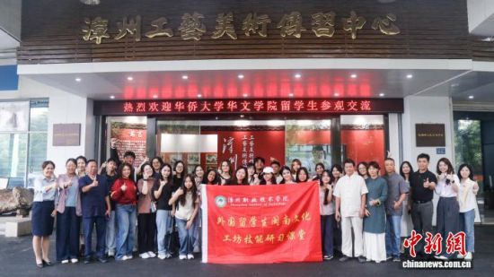 102428գѧĻϰûڸݾٰ죬ͼΪһ˺ӰְҵѧԺͼ