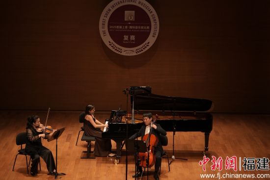 ¡¡¡¡±ÈÈüÏÖ³¡¡£ ¡¡¡¡±ÈÈüÏÖ³¡¡£