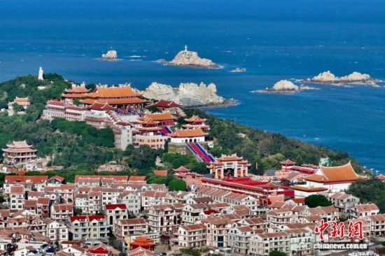 11ÔÂ1ÈÕ£¬¸©î«×³¹ÛµÄ¸£½¨äØÖÞµºÂè׿׿Ãí¡££¨ÎÞÈË»úÕÕÆ¬£©ÖÐÐÂÉç¼ÇÕß Íõ¶«Ã÷ Éã 11ÔÂ1ÈÕ£¬¸©î«×³¹ÛµÄ¸£½¨äØÖÞµºÂè׿׿Ãí¡££¨ÎÞÈË»úÕÕÆ¬£©ÖÐÐÂÉç¼ÇÕß Íõ¶«Ã÷ Éã