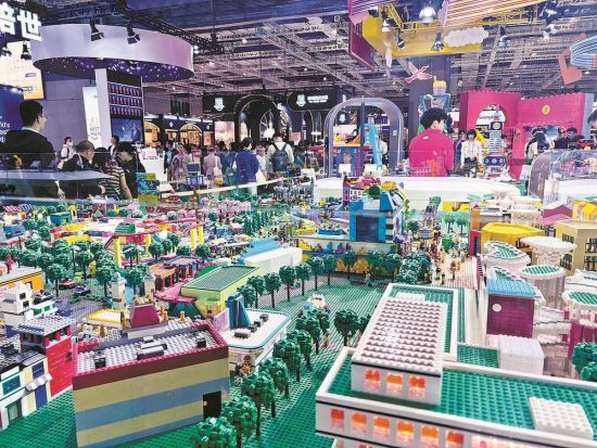 用乐高积木打造的上海街景 用乐高积木打造的上海街景