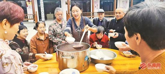 ΪÀÏÈËÊ¢°Ë±¦Öà ΪÀÏÈËÊ¢°Ë±¦Öà