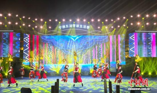 开场表演《龙头舞》。林榕生 摄 开场表演《龙头舞》。林榕生 摄