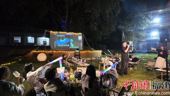 活动现场。 活动现场。