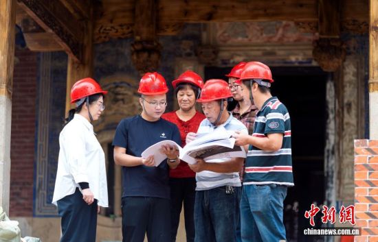 ͼΪ1023գºһŲ鿴ȡ®ϡ˴Ρ®ɣǼЭ֡ºͳȫ֣ѧйŽ̼Сӳ¿еͼ  