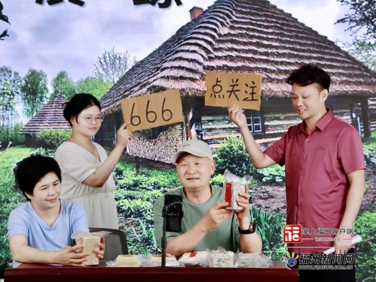 ѧԱ¿ªÕ¹Ö±²¥ÊµÕ½ÑÝÁ·£¬ÓÒÒ»ÊÇÁÖÖÒÆ½¡££¨ÊÙɽÏ繩ͼ£© ѧԱ¿ªÕ¹Ö±²¥ÊµÕ½ÑÝÁ·£¬ÓÒÒ»ÊÇÁÖÖÒÆ½¡££¨ÊÙɽÏ繩ͼ£©