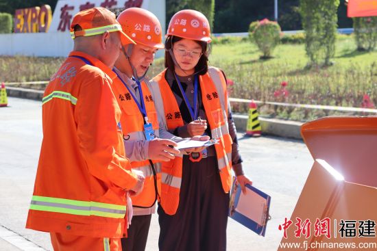 图为参赛现场。 图为参赛现场。