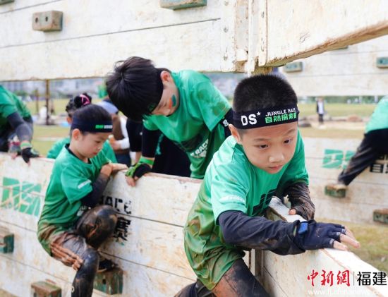 图为赛事比赛现场。 图为赛事比赛现场。