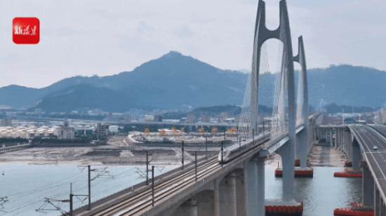 ¸£ÏøßÌúÕýʽͨ³µ¡£ ¸£ÏøßÌúÕýʽͨ³µ¡£