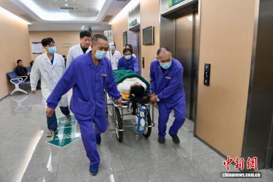 ͼΪҽԱģ⼱Σ֢ߡҡ  