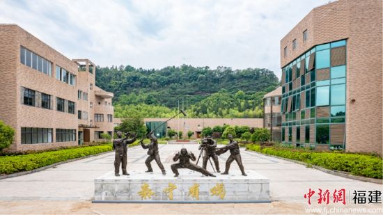 Ì©ÄþÏØÓ°ÊÓÑÐѧ»ùµØ¡£Ì©ÄþÏØÈÚýÌåÖÐÐÄ ¹©Í¼ Ì©ÄþÏØÓ°ÊÓÑÐѧ»ùµØ¡£Ì©ÄþÏØÈÚýÌåÖÐÐÄ ¹©Í¼