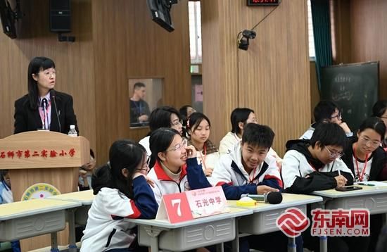 ¡°¶þС±¡±Ê¯Ê¨Êеڶþʮһ½ìУ԰µÆÃÕ´ó»áµç¿Ø¾º²Â¾öÈüÏÖ³¡¡£Ö÷°ì·½ ¹©Í¼ ¡°¶þС±¡±Ê¯Ê¨Êеڶþʮһ½ìУ԰µÆÃÕ´ó»áµç¿Ø¾º²Â¾öÈüÏÖ³¡¡£Ö÷°ì·½ ¹©Í¼