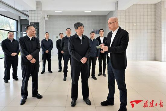 27日,周祖翼在福州理工学院调研。 27日,周祖翼在福州理工学院调研。