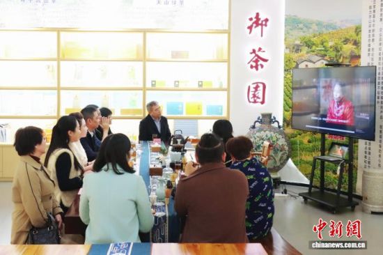 1127գ顪߼մڸʡоСͼΪۿټֽƬҶ 