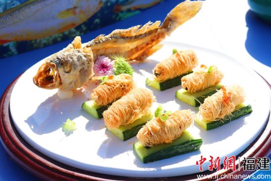 ͼΪ´ó»ÆÓã´´ÐÂ²ËÆ·¡ª¡ª×ϲ˻ÆÓãËÖ¡£Ò¶½ðÇï Éã ͼΪ´ó»ÆÓã´´ÐÂ²ËÆ·¡ª¡ª×ϲ˻ÆÓãËÖ¡£Ò¶½ðÇï Éã