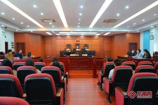 厦门中院对首批3例个人破产申请案件集中开展听证调查。(厦法宣供图) 厦门中院对首批3例个人破产申请案件集中开展听证调查。(厦法宣供图)