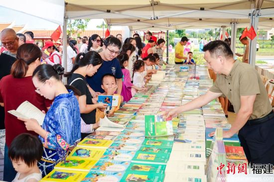 “书香惠安”大型正版图书巡展 “书香惠安”大型正版图书巡展