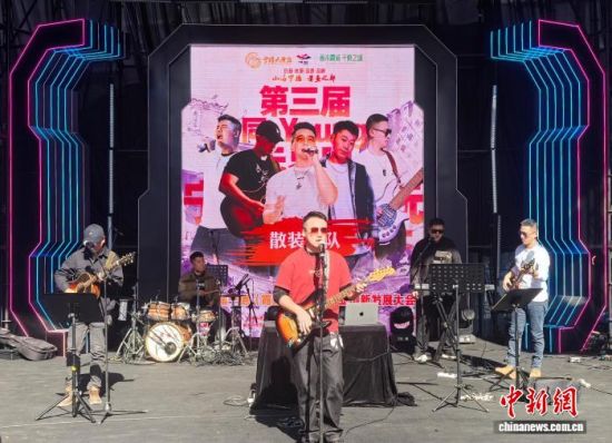 第三届“同·Young无界限”宁台青年潮玩文化音乐荟活动现场。林榕生 摄 第三届“同·Young无界限”宁台青年潮玩文化音乐荟活动现场。林榕生 摄
