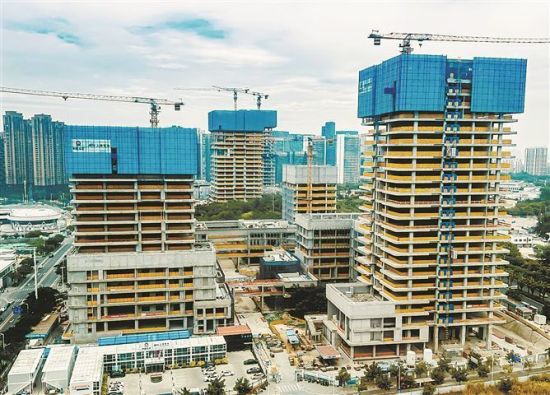 金砖数字工业智谷总建筑面积29.8万平方米。 金砖数字工业智谷总建筑面积29.8万平方米。