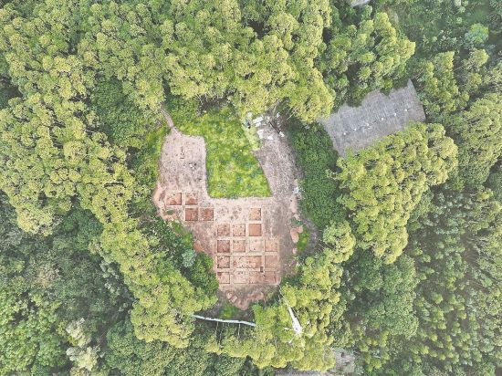 漳浦仓里山遗址考古发掘现场航拍图(受访者供图) 漳浦仓里山遗址考古发掘现场航拍图(受访者供图)