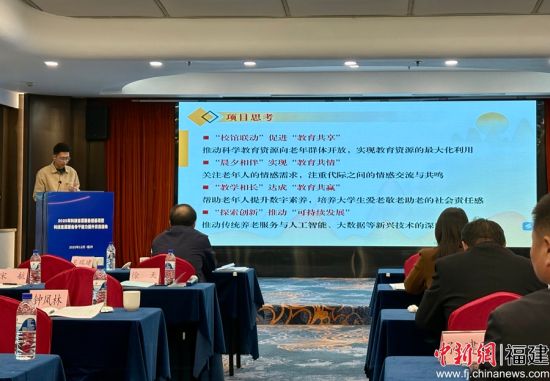 ¡¡¡¡Í¼ÎªÂ·ÑÝÏÖ³¡¡£ÅíÀò·¼ Éã ¡¡¡¡Í¼ÎªÂ·ÑÝÏÖ³¡¡£ÅíÀò·¼ Éã