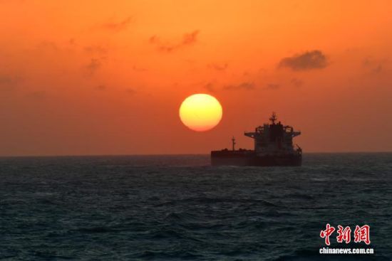 12ÔÂ6ÈÕ£¬¸£½¨äØÖÞÍ庣Óòº£ÉÏÈÕÂäÃÀÈ绡£ÖÐÐÂÉç¼ÇÕß Íõ¶«Ã÷ Éã 12ÔÂ6ÈÕ£¬¸£½¨äØÖÞÍ庣Óòº£ÉÏÈÕÂäÃÀÈ绡£ÖÐÐÂÉç¼ÇÕß Íõ¶«Ã÷ Éã