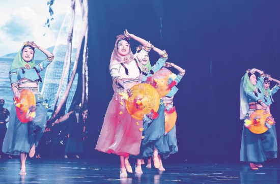 首映礼现场的惠安地方特色开场表演 首映礼现场的惠安地方特色开场表演