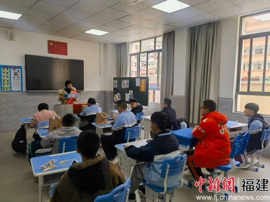 ũ����ƽ����֧��־Ը���롰�����ͯ��һ��ѧϰ����ͼ���㣺ũ����ƽ����֧�� ������