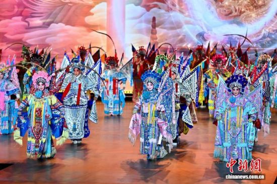 ͼΪ���ϸ߼�Ϸ���࿪Ļʽ����������� ������ ��