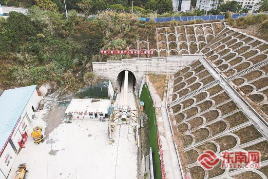 ͼΪ���ھ��ʩ���Ĵ���������