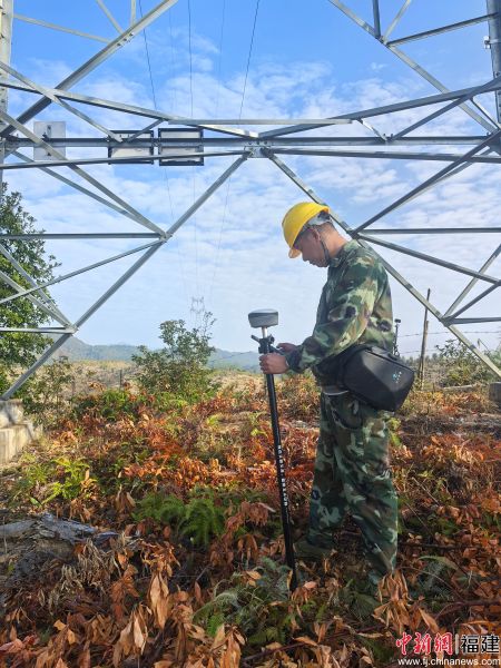 ����ͼΪ��ׯ����ɽ220ǧ����·������Ŀǰ�ڲ���ֳ��������������繫˾ ��ͼ