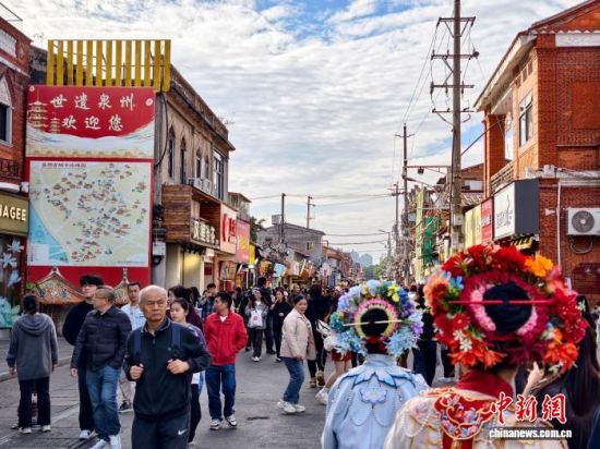 ͼΪ12��14�գ��ο���Ȫ�����ֲι����档��ΪȪ�ݿ�������Ľ������������Ƴ����ѡ����ݳɽ֡�������ѳ���1300�ꡣ��������� �ű� ��