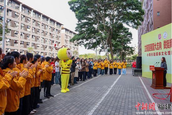 ����ͼΪ������ʽ�ֳ��������� ��