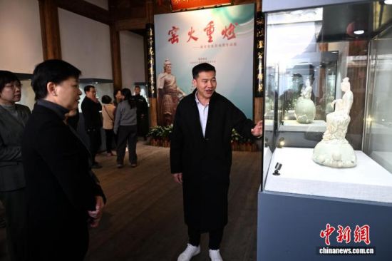 ͼΪ�����(��)����ڽ���չƷ����������� ���� ��