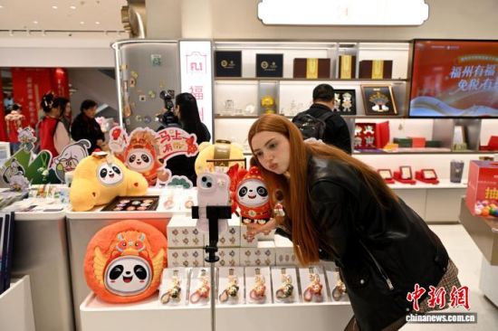 12��18�գ��������ݣ���������������ֱ���ƽ���˰���ڵ���Ʒ����������� ���� ��