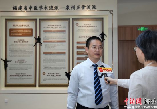 Ȫ��������ҽԺ��ί����ǡ�Ժ���³��ͽ��ܼ��߲ɷá�