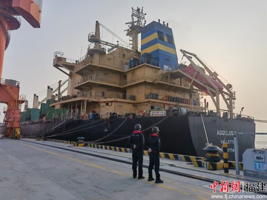 ����ͼΪ12��21�գ�������������ʹ����ʻ�븣�����ݹ��׸���������ҵ����1#��λ�����ݱ߼�վ��ͼ