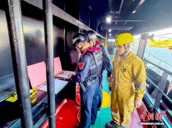 ͼΪ�߼��񾯸�Ч���ϴ�����ҵ��(���Ŷ��ɱ߼�վ ��ͼ)