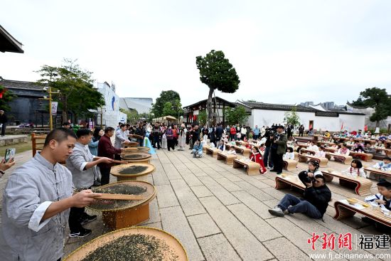 �������򻨲�����������ʾ������ ��