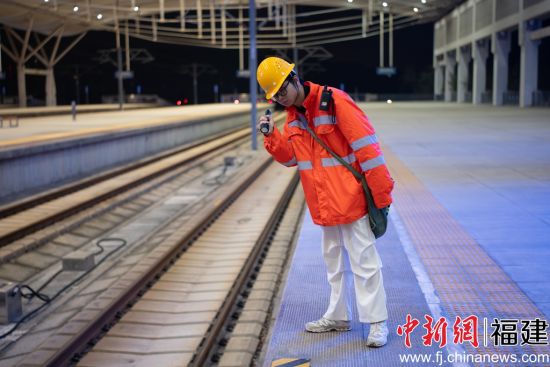 �ƹ������վ̨ñʯ���������޽硣��һ�� ��