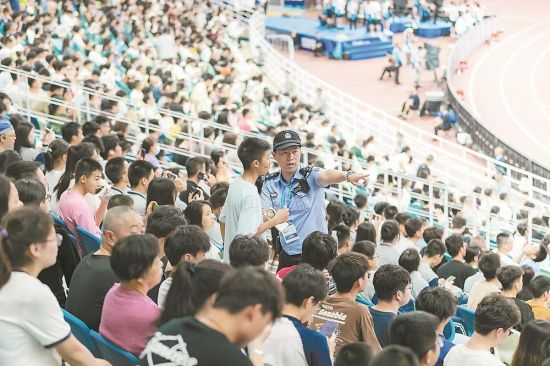 ��Ϊ���ڴ��ɽ�󡣣��ܷ��߹�ͼ��