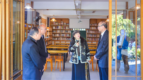 参观仙岳书院 参观仙岳书院