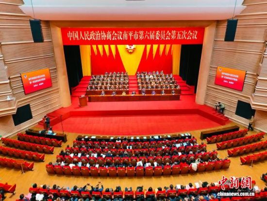 �й���������Э�̻�����ƽ�е�����ίԱ�����λ���19�տ�Ļ������������ ������ ��