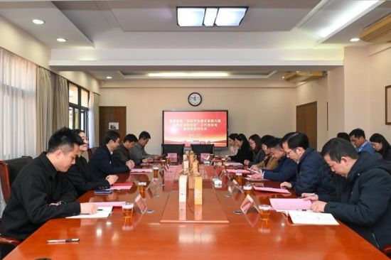 福建邵武“环和平古镇文旅振兴圈高校文化特派团”工作启动会暨项目签约仪式举行。(王晓强 摄) 福建邵武“环和平古镇文旅振兴圈高校文化特派团”工作启动会暨项目签约仪式举行。(王晓强 摄)