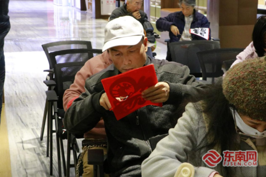 ����רע��ֽ